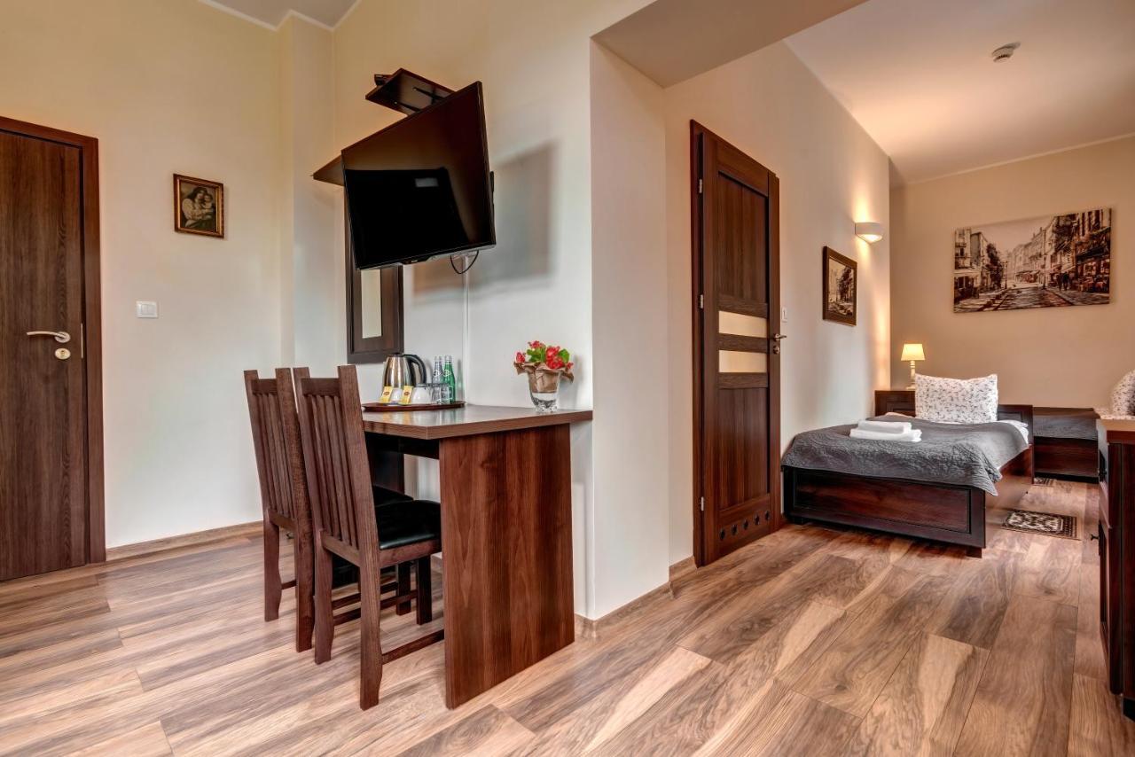 Hotel Charlotta Jedlina-Zdroj Ngoại thất bức ảnh