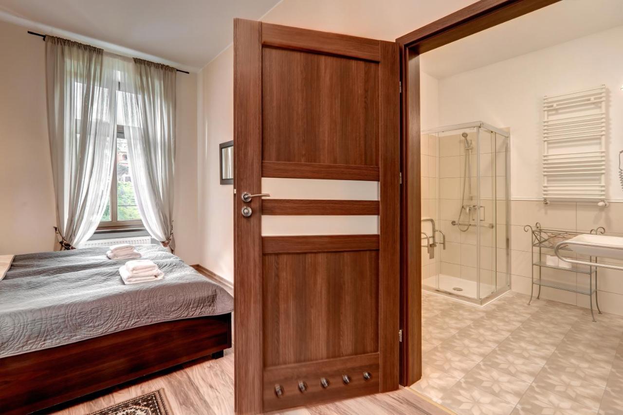 Hotel Charlotta Jedlina-Zdroj Ngoại thất bức ảnh