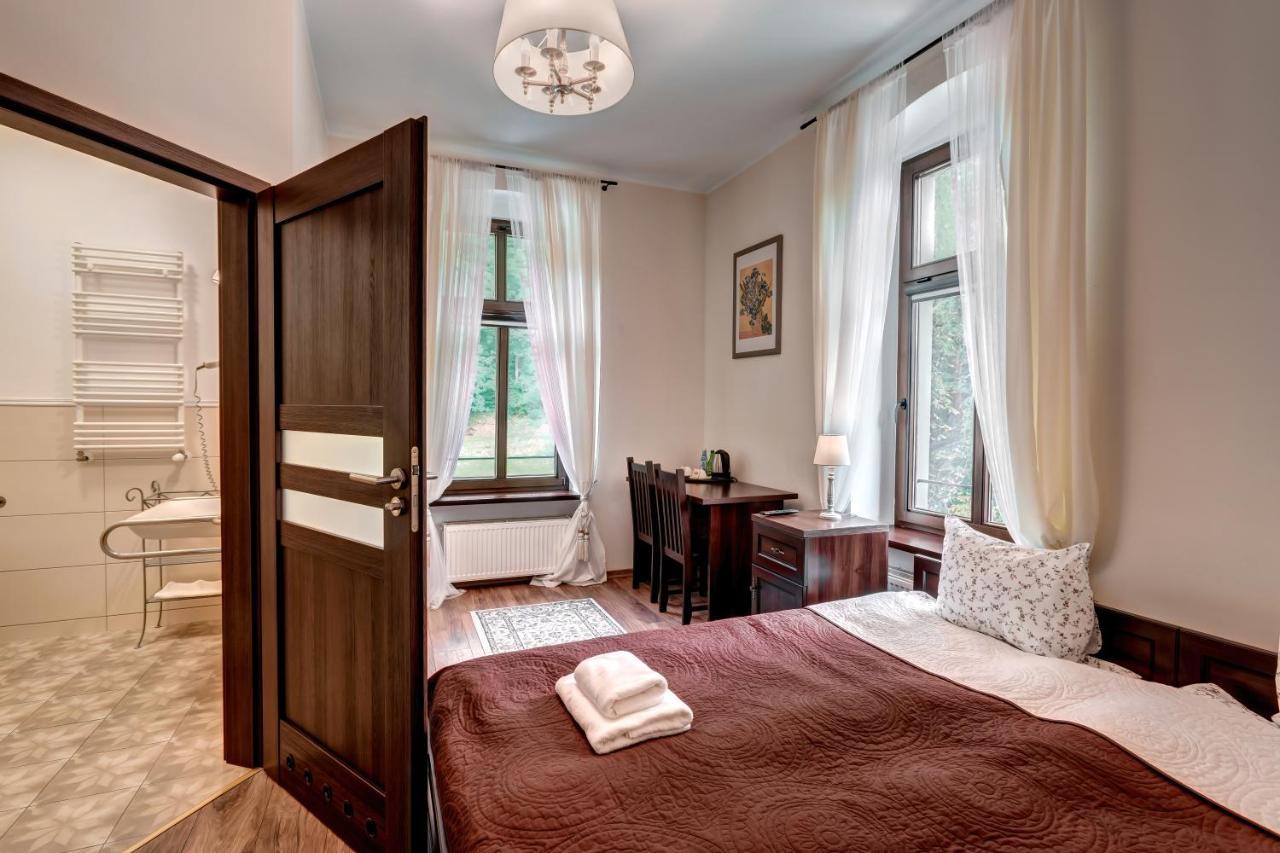 Hotel Charlotta Jedlina-Zdroj Ngoại thất bức ảnh