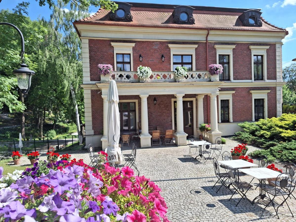 Hotel Charlotta Jedlina-Zdroj Ngoại thất bức ảnh